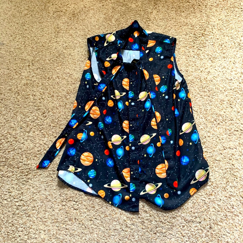 Unique Vintage planets blouse